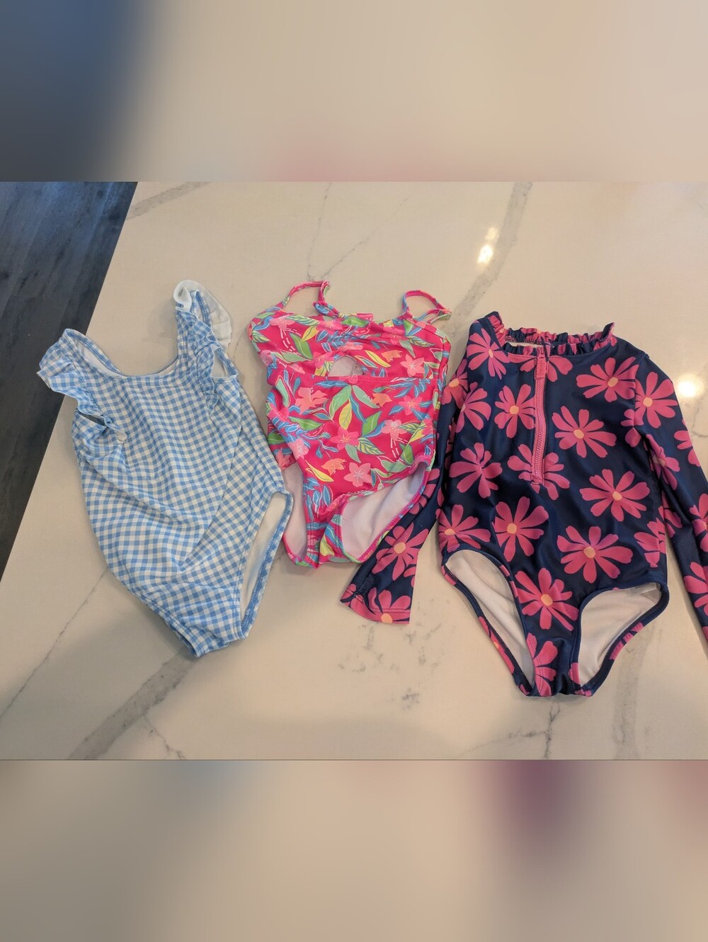4t Swimsuits - Picture 3 of 4